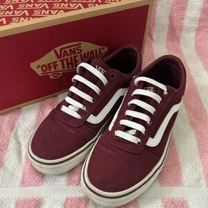 Women’s Van Canvas Sneaker